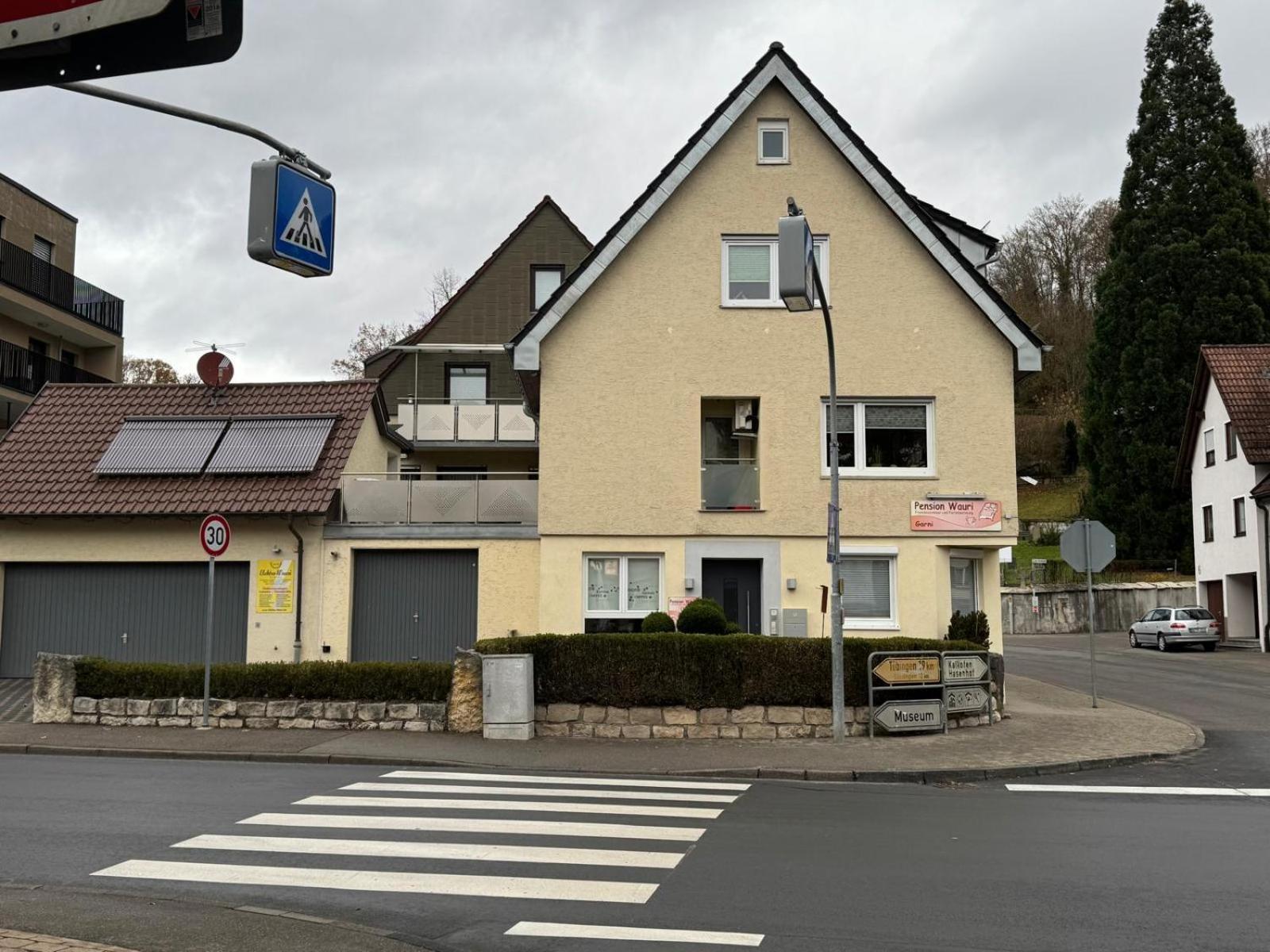 Gaestezimmer , Pension Wauri Waldenbuch エクステリア 写真