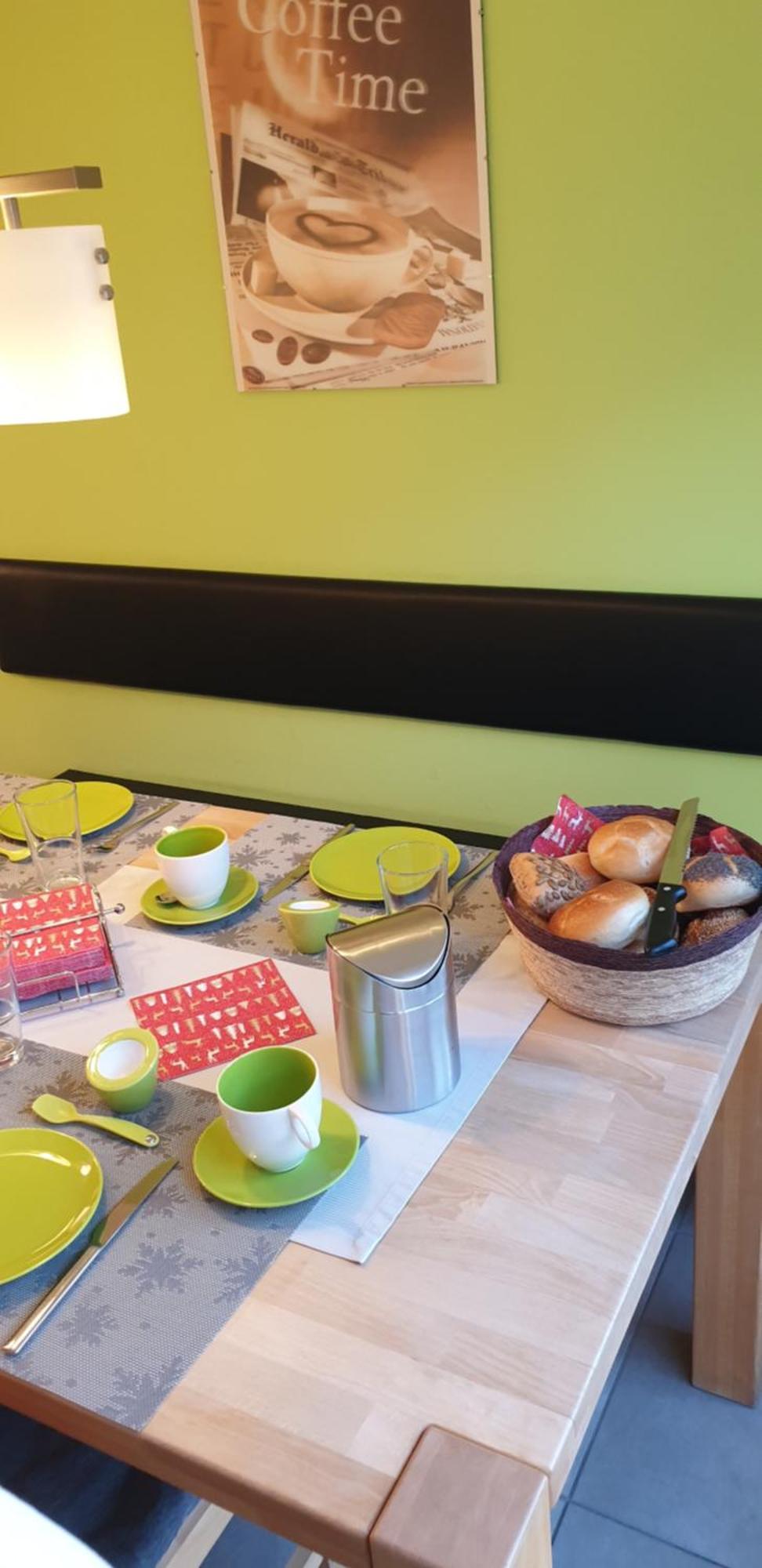 Gaestezimmer , Pension Wauri Waldenbuch エクステリア 写真