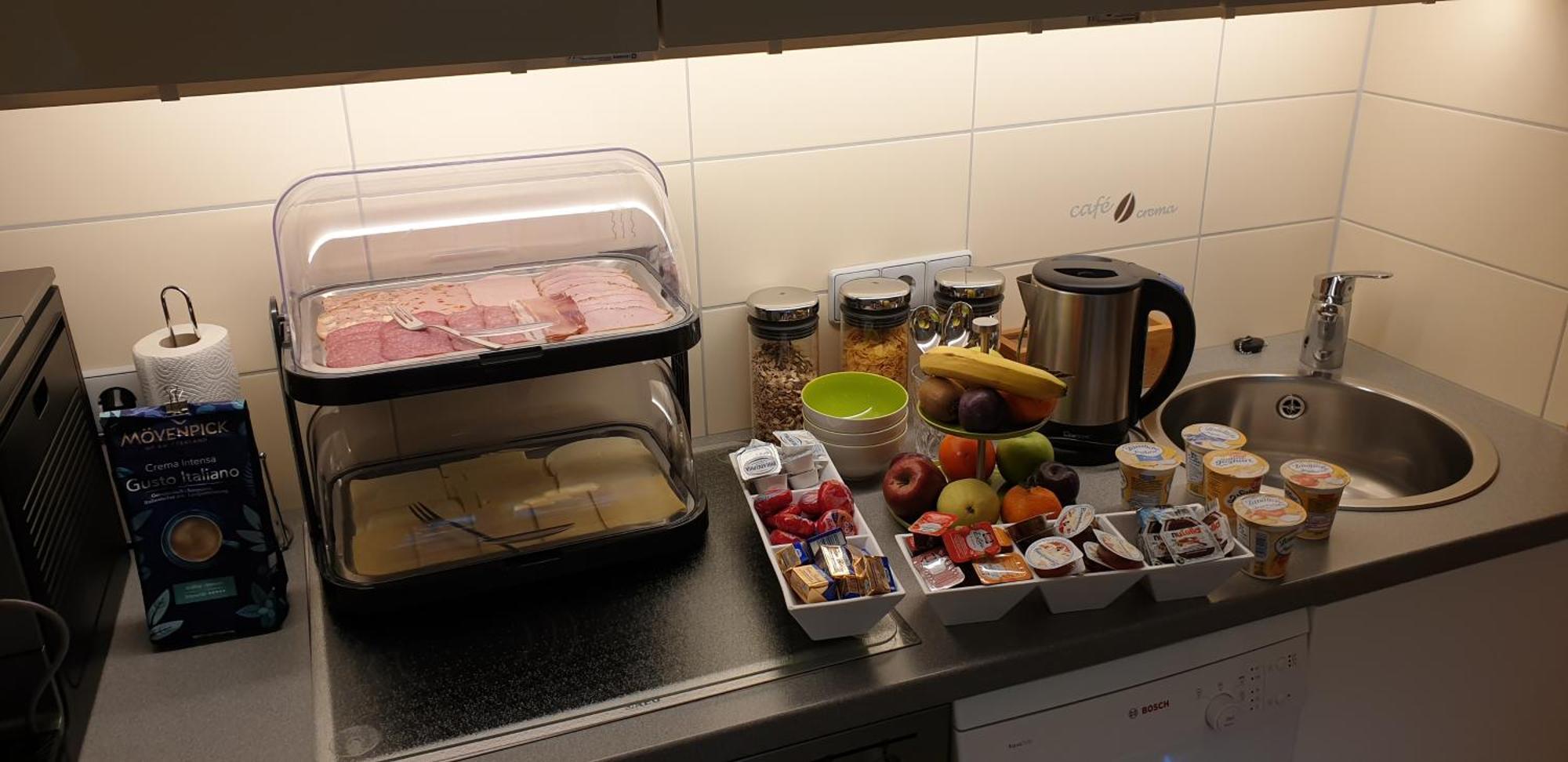 Gaestezimmer , Pension Wauri Waldenbuch エクステリア 写真